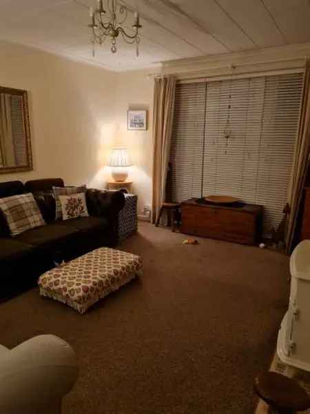 House For Rent in Winchester, England