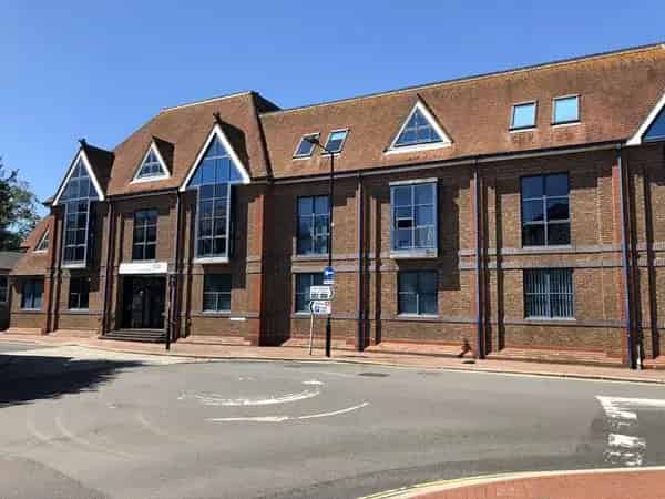 Town Centre Office Building 22816 sq ft 64 Parking Spaces