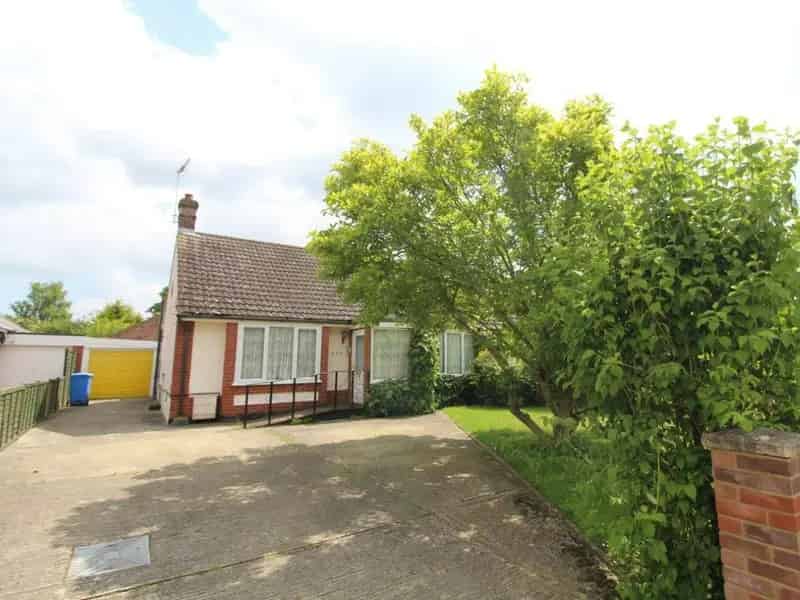 2 Bed Semi-Detached Bungalow with Annex
