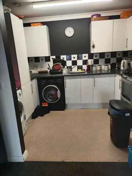 Flat For Rent in Fareham, England