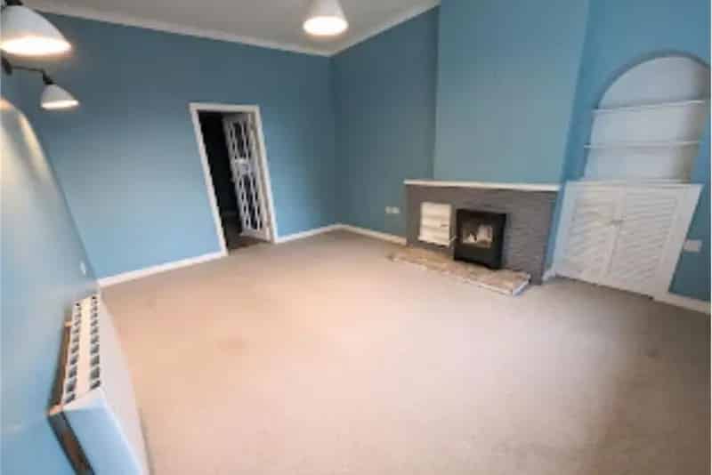 1 Bed Bungalow Terraced House in Thornhill
