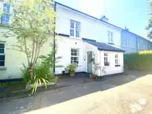 Mid Terrace Cottage for Sale in Carrickfergus