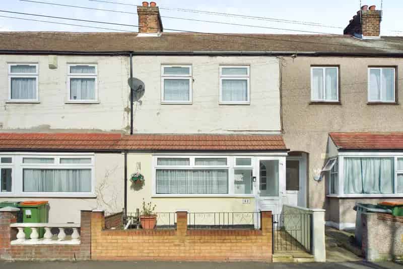 Two Double Bedroom Freehold Terrace House East Ham E6