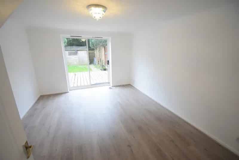 2 bedroom House
 To Rent