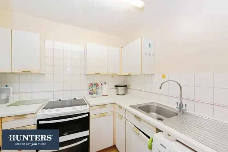 2 Bed Flat for Sale - Great Investment Opportunity