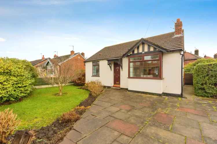 Bungalow For Sale in Bramhall Lane, Stockport, England