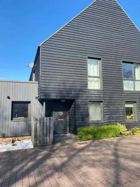 3 Bedroom House 8 Years Old Lovely Area