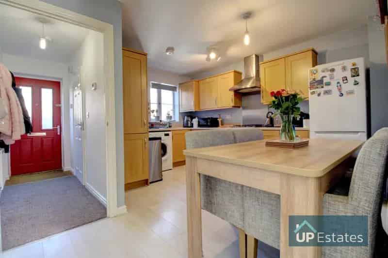 2 Bedroom Semi Detached House to Rent Stoke Village