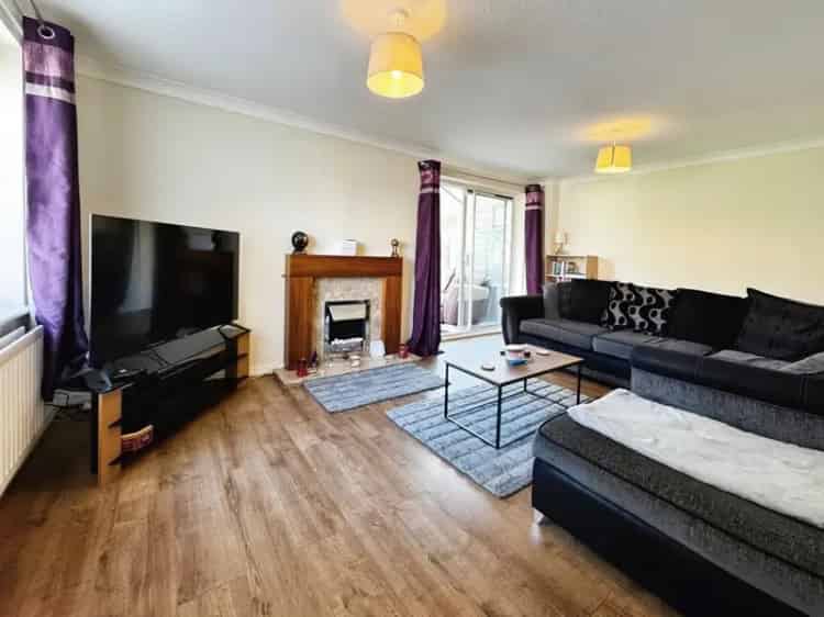 3 Bedroom Detached House for Sale Walton le Dale Lancashire