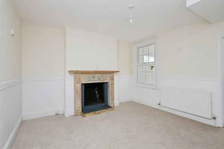 Spacious 2 Double Bedroom Terraced House Eastbourne Redoubt Chain Free