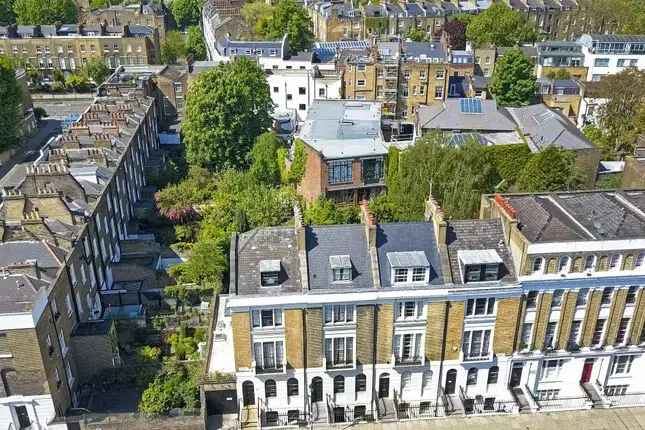 Town house for sale in Liverpool Road, Islington, London N1, United Kingdom