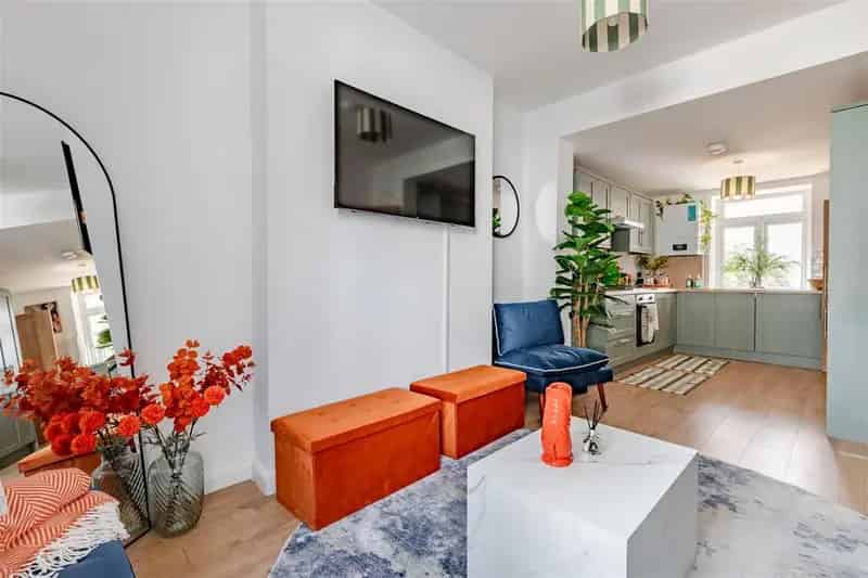 6 Bedroom House for Sale in Brighton
