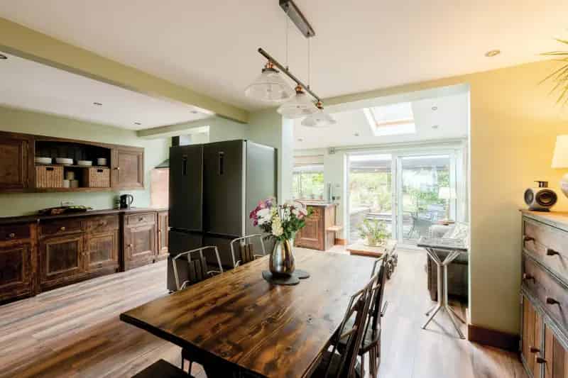 4 Bedroom Semi Detached House for Sale in Hanham