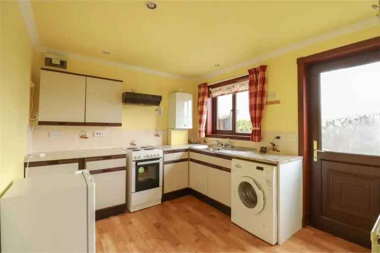 2 Bed Semi-Detached Bungalow with Garage and Garden