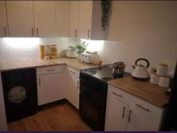 Flat For Rent in Tewkesbury, England