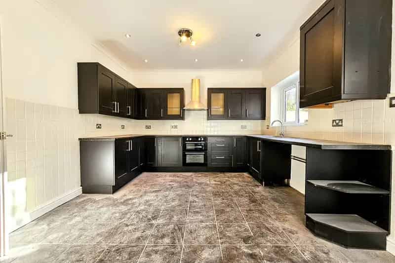 4 Bedroom Terrace House for Rent Zero Deposit Available