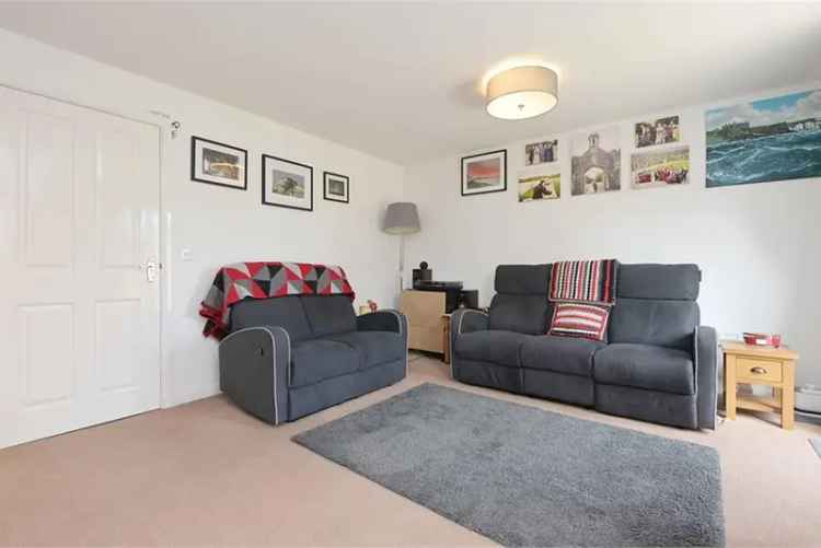 3 Bed End Terraced House with EV Charger and Large Garden