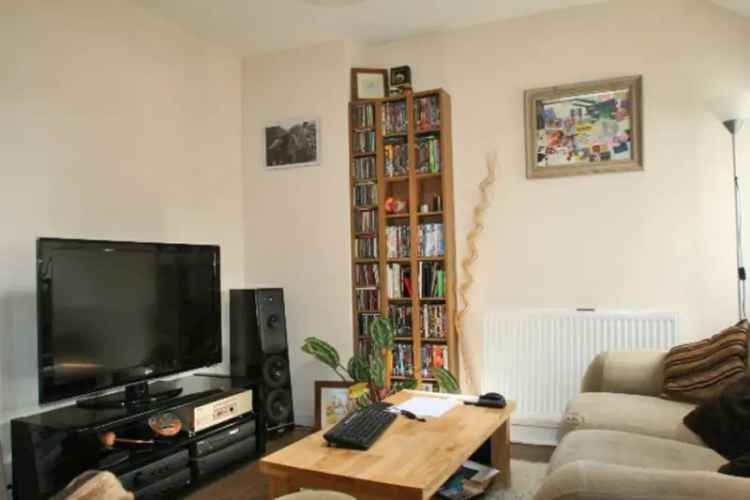 2 Bedroom Flat to Rent Available 23 11 2025