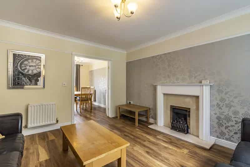 4 Bedroom Town House House to Rent