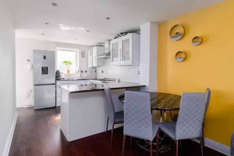 2 Double Bedroom Maisonette For Sale