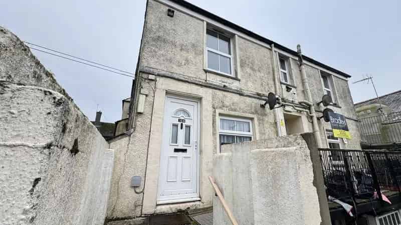 1 Bedroom Flat for Sale Liskeard Town Centre Buy to Let Investment