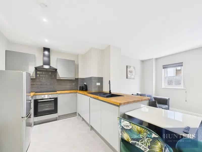 1 Bedroom Flat to Let near Gloucester Quays