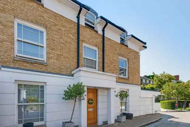 Detached house to rent in Acacia Road, St John's Wood, London NW8