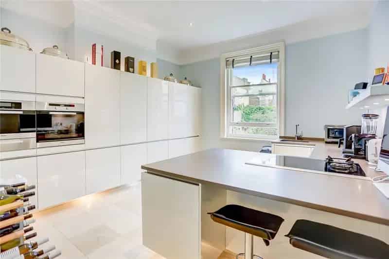 3 Bedroom Flat for Sale