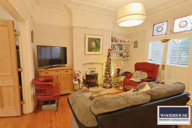 Edwardian Family Home Near Muswell Hill Broadway