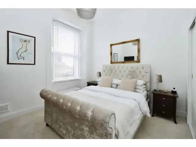 2 Bedroom Victorian Flat for Sale in Kirkcaldy