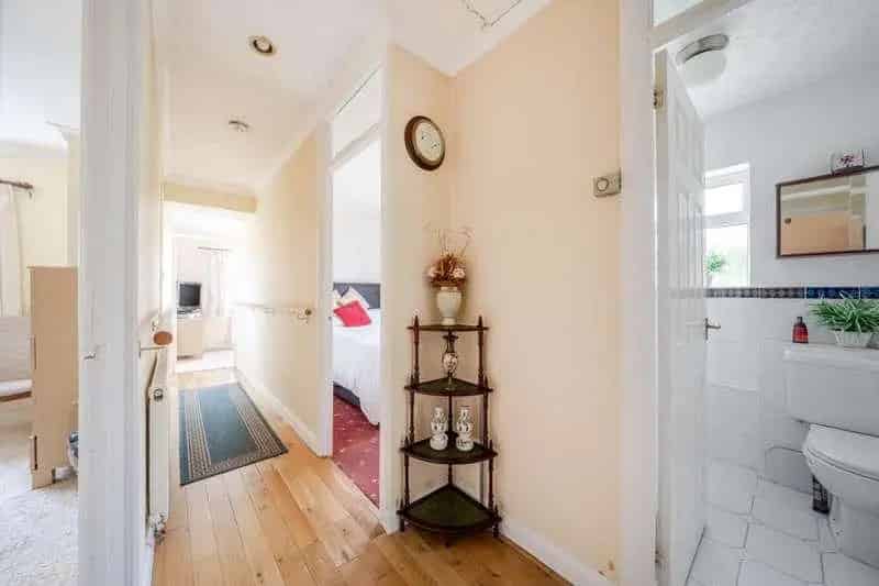 3 Bed Bungalow For Sale - No Onward Chain