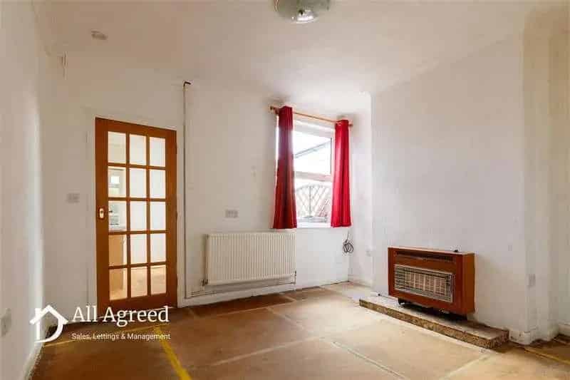 3 Bed House for Sale - Modernisation Project