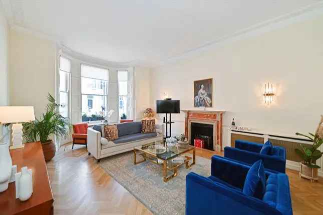 Maisonette for sale in Bina Gardens, London SW5