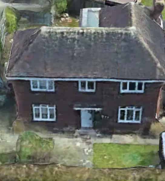 4 Bedroom Detached House with Park Views and Solar Panels