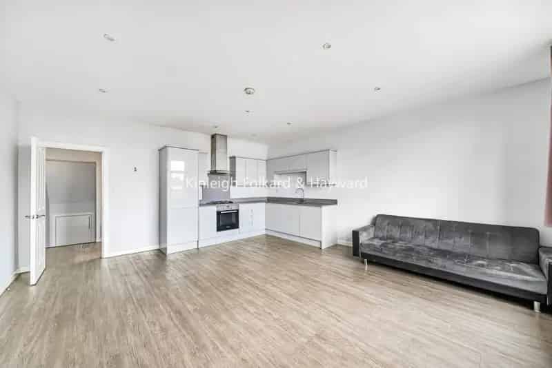 2-Bed Apartment Near Tooting Broadway - Zero Deposit Guarantee