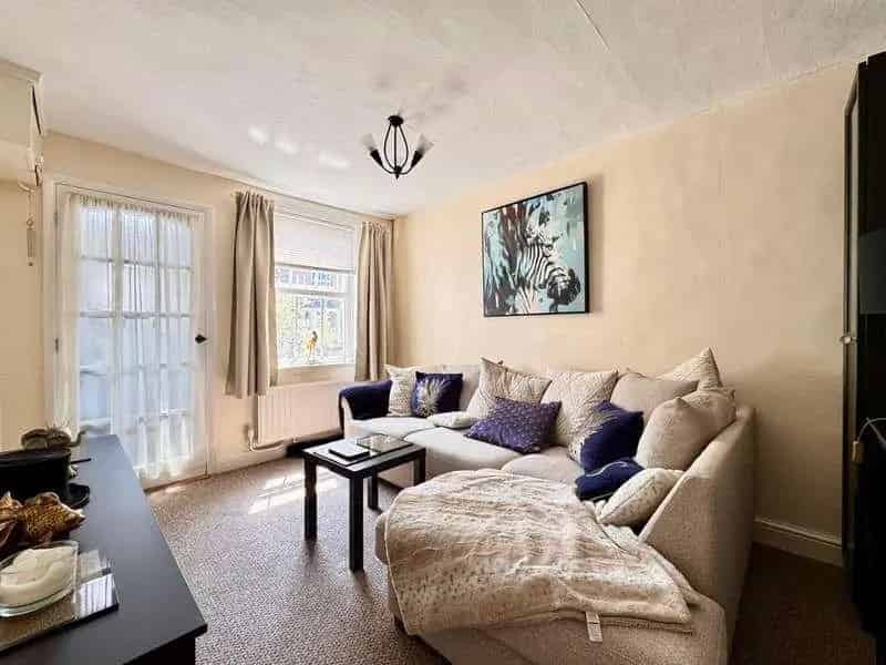 2 Bed Terraced Cottage For Sale - Refurbished Kitchen & Bathroom