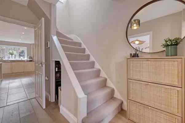 Remodeled Family Home with Sumptuous Kitchen and Large Garden