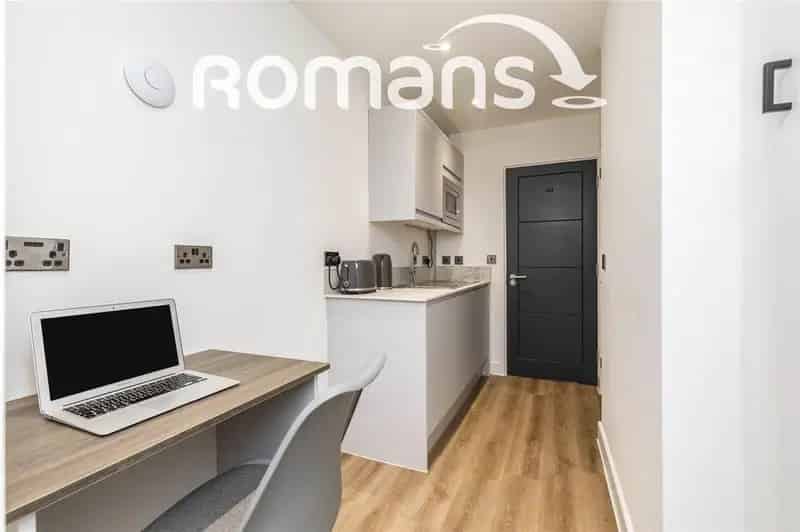 Studio to Rent