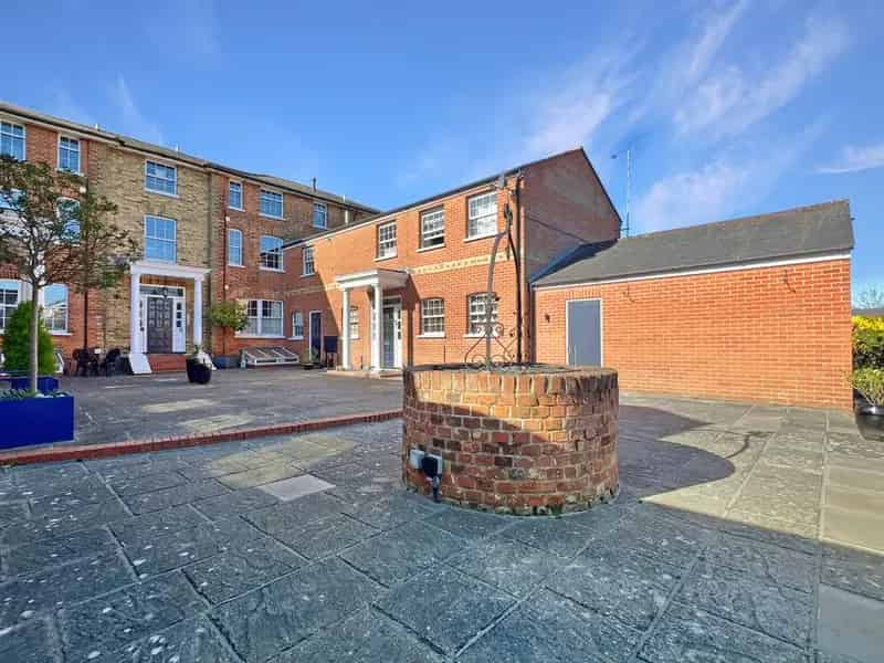 2 Bedroom House for Sale