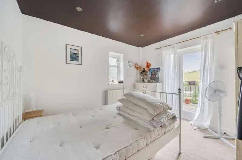 3 Bed Semi-Detached House for Sale Stunning Views