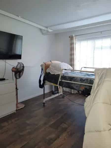 Large Bungalow Near Beach Wheelchair Access