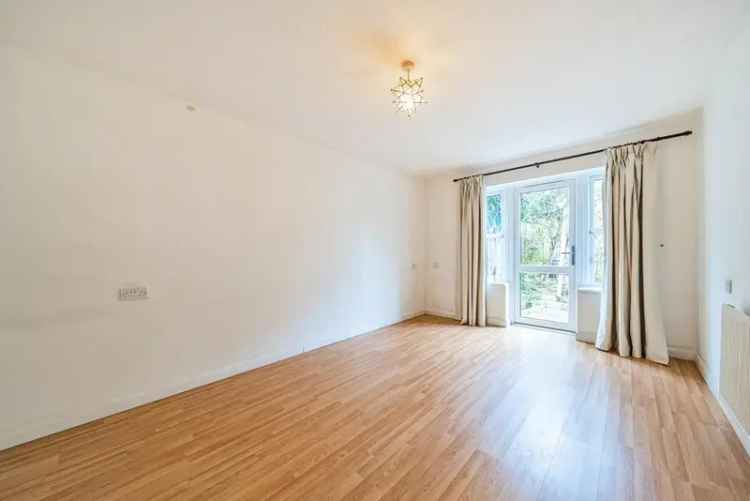 One Bedroom Apartment Near Myatt Field Park