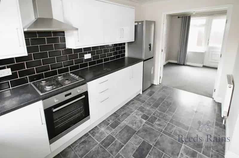 3 Bedroom End Terrace House for Sale Rothwell West Yorkshire