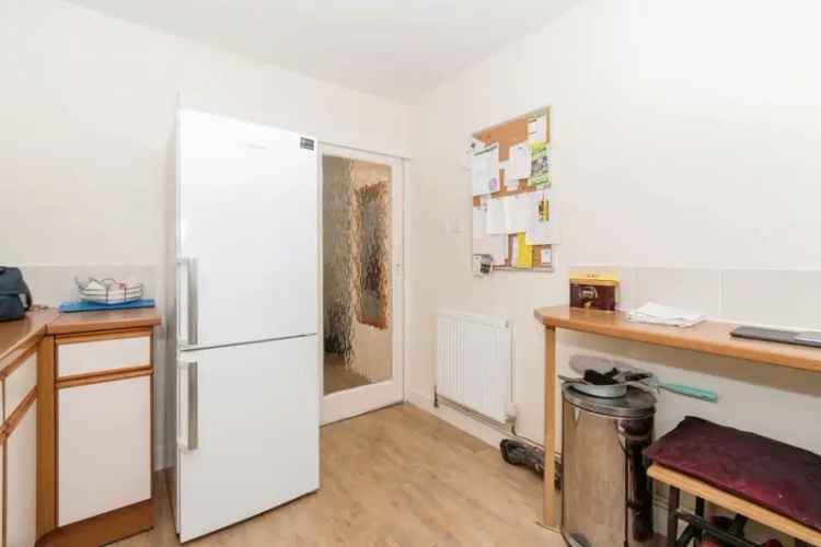2 Bedroom Semi-Detached Bungalow for Sale in Bradford