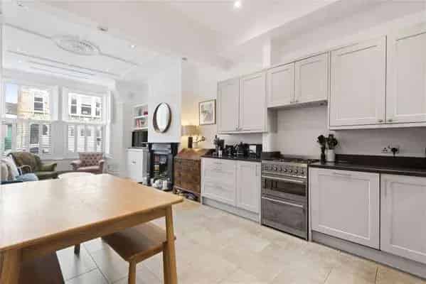 Thirsk Road, Clapham, London, SW11 5SX | Property for sale | Savills