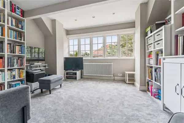 Lovely Apartment in Period Building