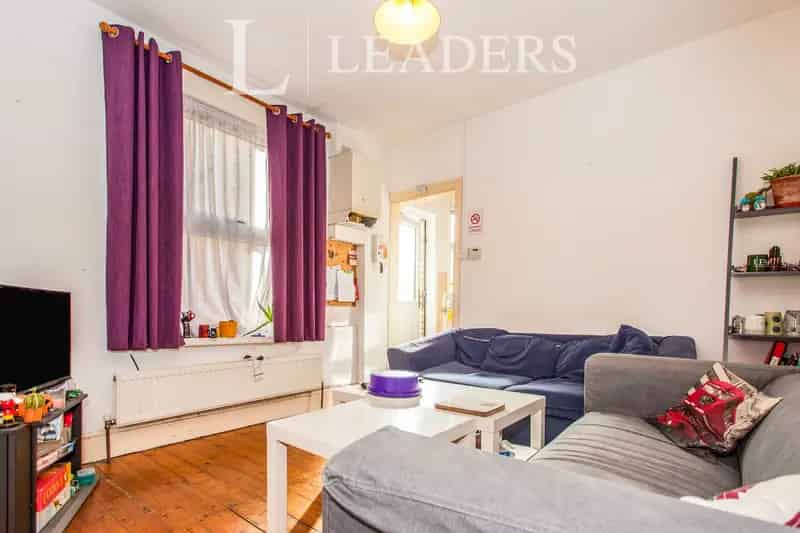 5 Bedroom House Near City Centre Universities Students Welcome