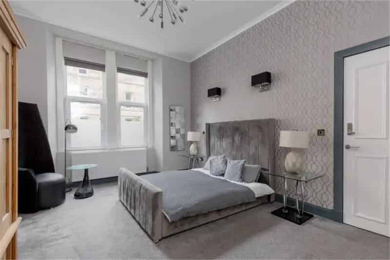 3 Bed Flat with 3 Ensuite Shower Rooms Lauriston Edinburgh
