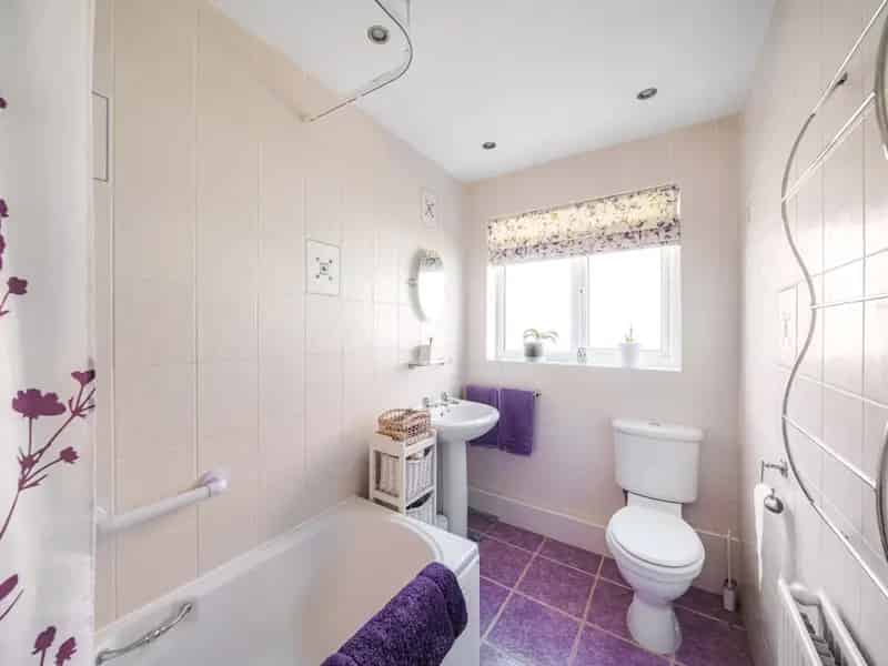 Spacious 3-Bedroom Detached Bungalow Near Wetherby