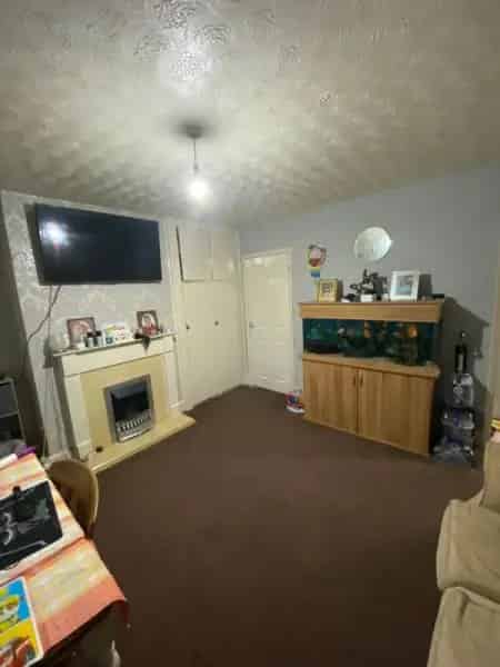 3 Bed Semi Detached House with Large Garden and Off Road Parking